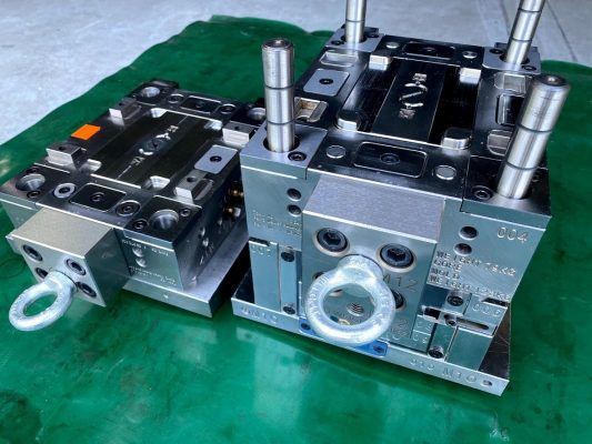 cheap plastic injection molds