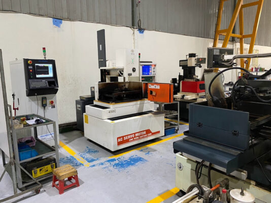 Wire-cut EDM equipment used for mould component machining at HANOI MOULD